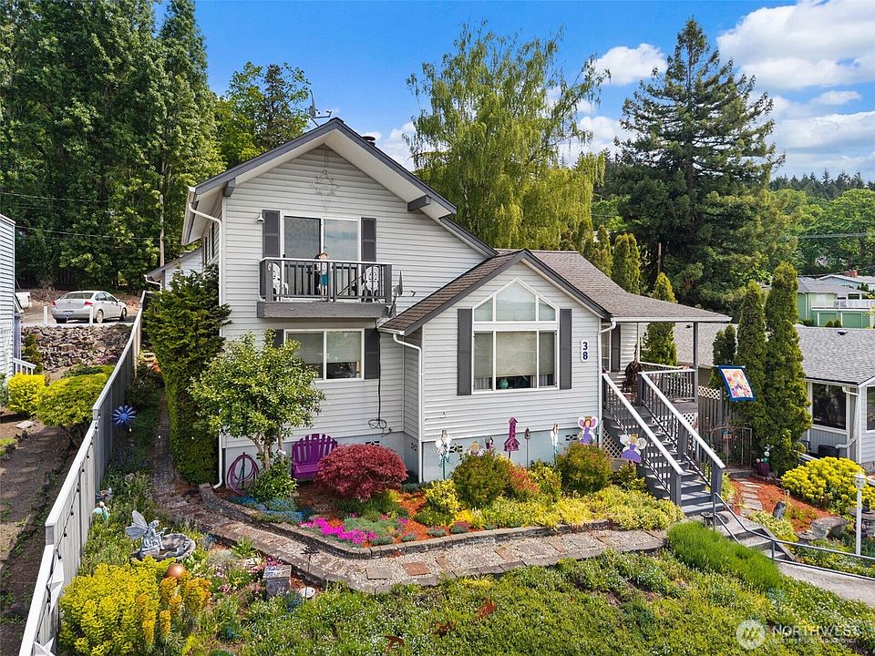 1st image of 38 SE Washington Avenue