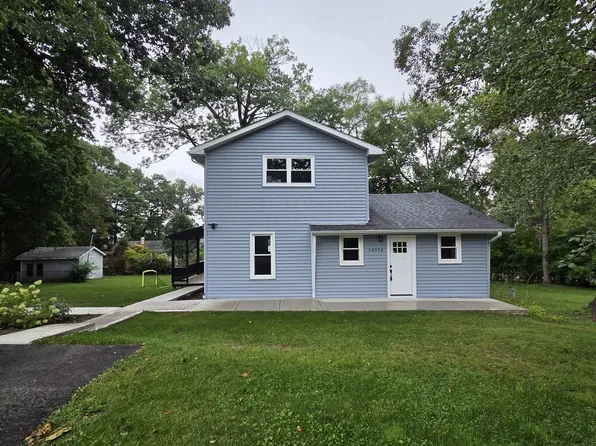 34974 N Lincoln Ave, Lake Villa, IL 60046