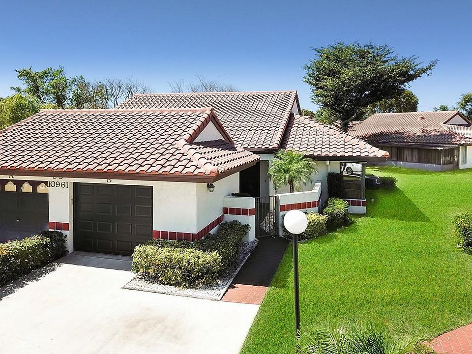 1st image of 10961 Washingtonia Palm Ct APT B