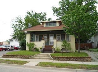 209 S 4th St, Watertown, WI