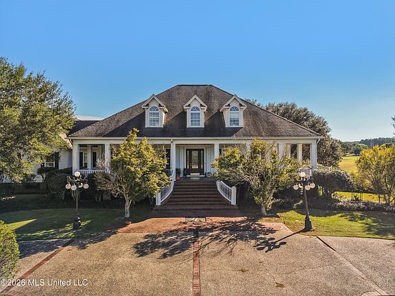2nd image of 51 Oak Hill Blvd