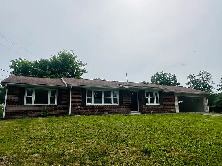 3124 Cherry St — Photo 1