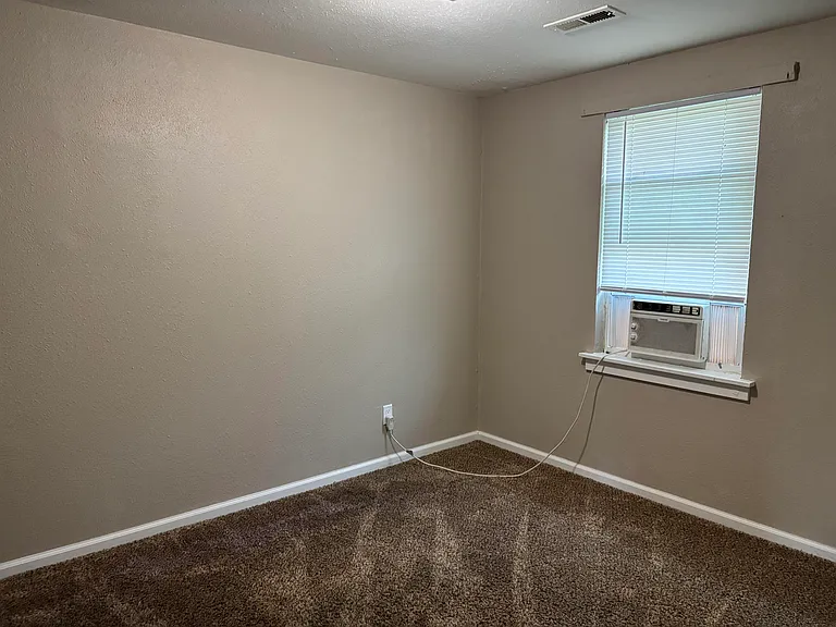 1221 N Minnesota Ave #1221 — Photo 6
