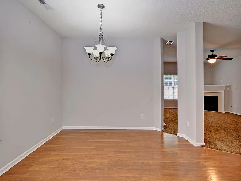 405 Dorothy Dr — Photo 7