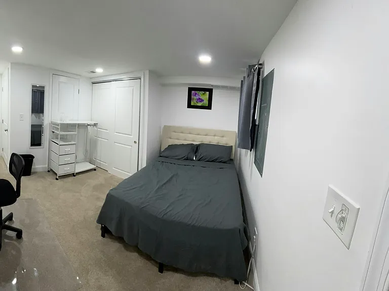 727 N Collington Ave — Photo 2
