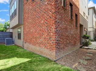 2414 Langston St, Houston, TX 77007
