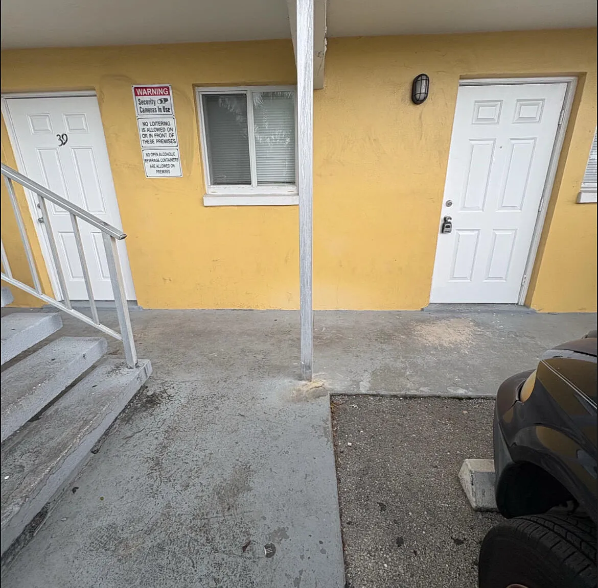 3 bed, 2.0 bath, 1190 sqft, $2,400 — Photo 3