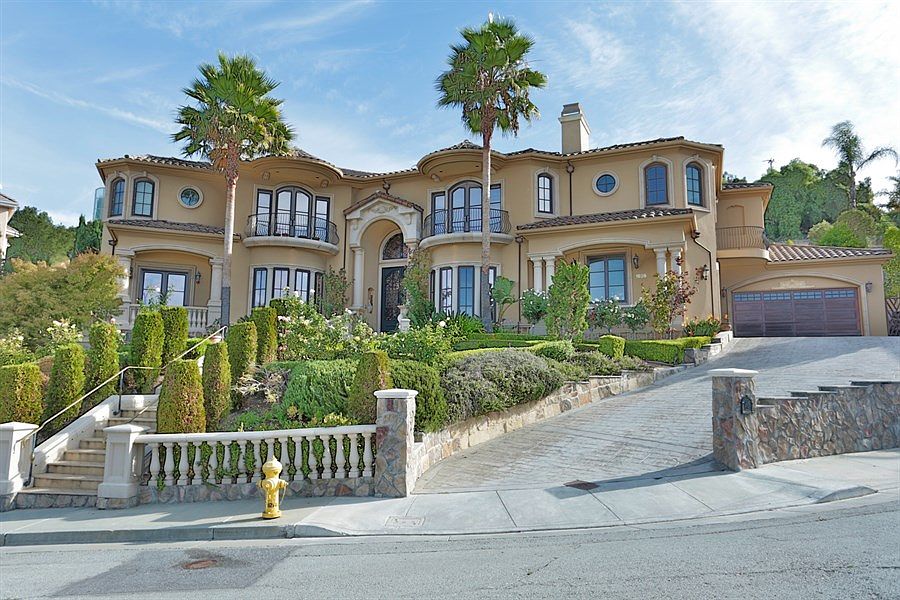 1st image of 1626 Geist Ct