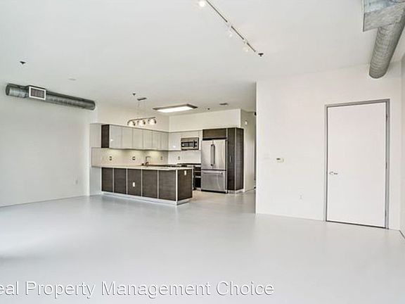 4th image of 11500 Tennessee Ave #33