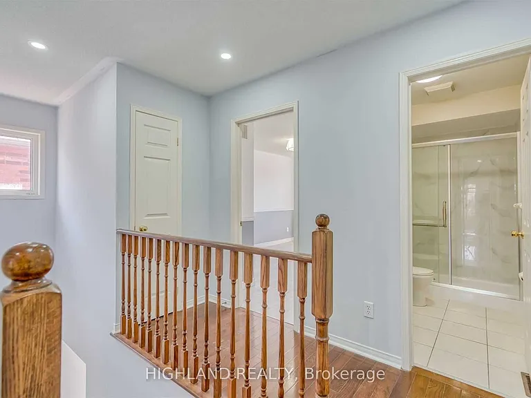 763 Millworks Cres — Photo 5