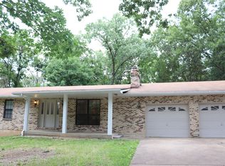 7045 Local Hillsboro Rd, Cedar Hill, MO 63016