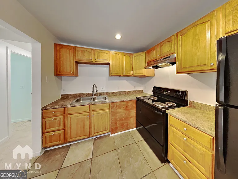 1963 Whitehall Forest Ct SE — Photo 4