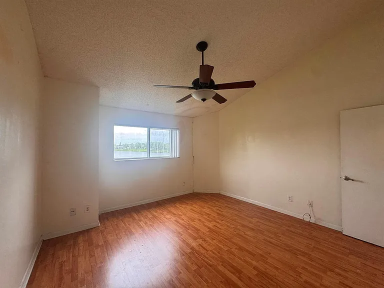 3409 NW 44th St #205 — Photo 15