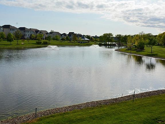 5th image of 3937 Hedgewood Dr