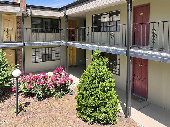 4th image of 807 W Trinity Ave APT 118