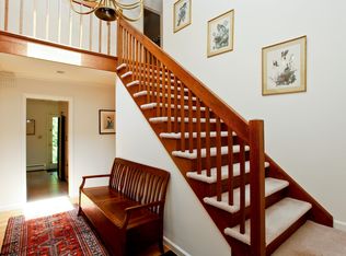 2 High Point Cir, Chappaqua, NY 10514