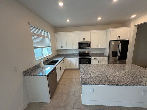 3rd image of 3230 Sanctuary Dr