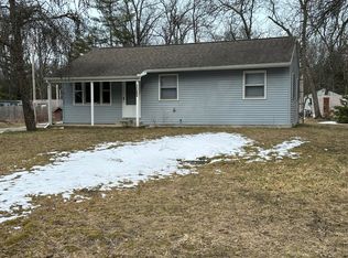 3082 N Kings Hwy, Luther, MI 49656