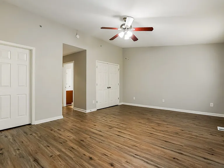 311 Gilman Ln #106 — Photo 12