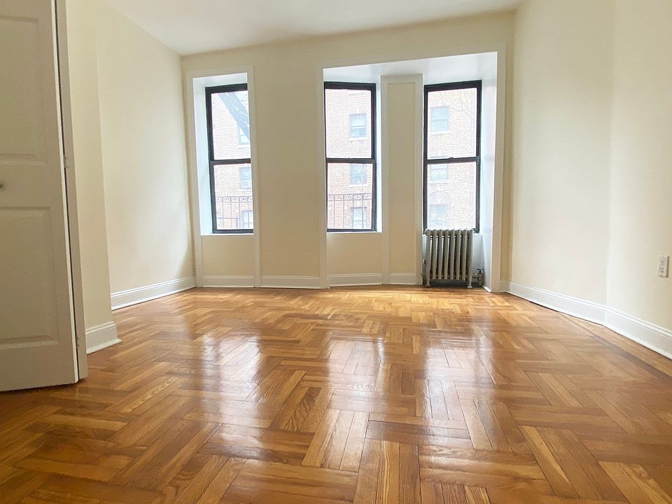 1st image of 229 E 12th St APT 35A