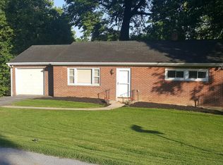 20 Meadow View Ave, Lancaster, PA