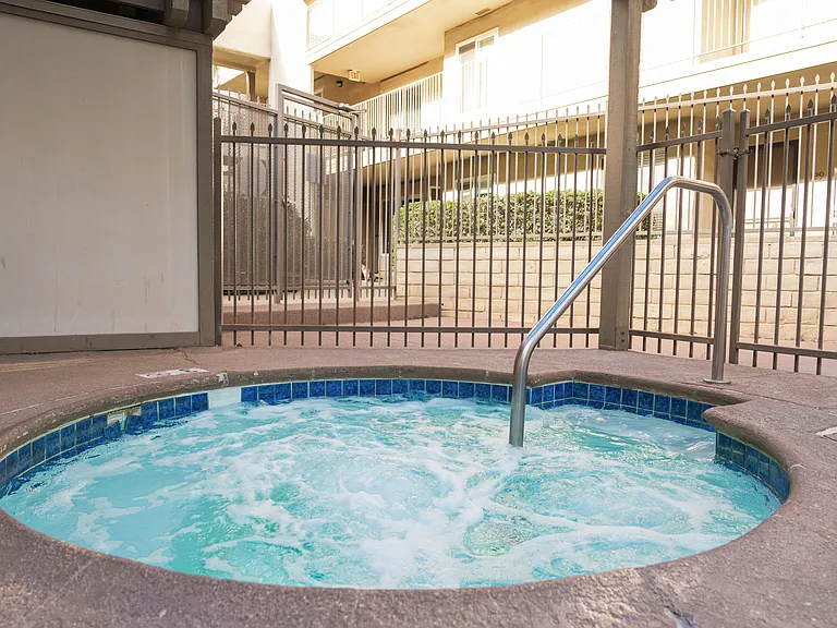 13754 Mango Dr — Photo 26