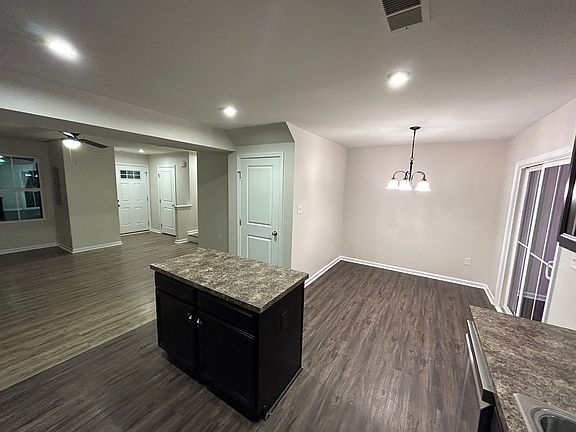 4th image of 29104 Saint Thomas Blvd