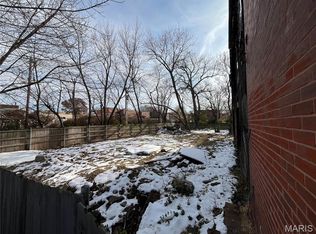 2614 Geyer Ave, Saint Louis, MO 63104