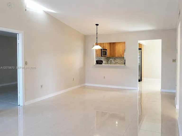 454 NE 210th Circle Ter #202-7B — Photo 8