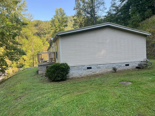 6284 Joes Crk, Pikeville, KY 41501