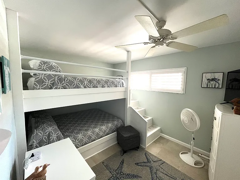 1250 N Portofino Dr #301 — Photo 11