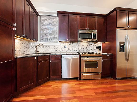 5th image of 1245 N Greenview Ave #2