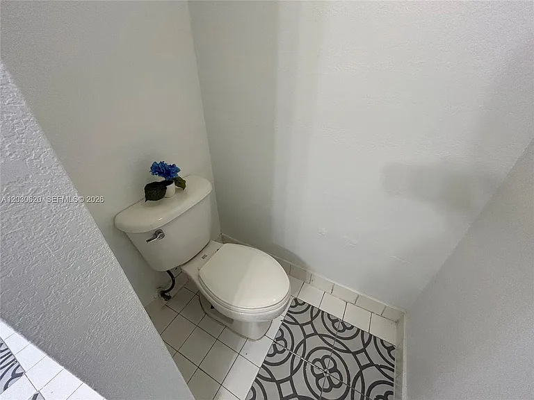 4205 N University Dr #112 — Photo 18