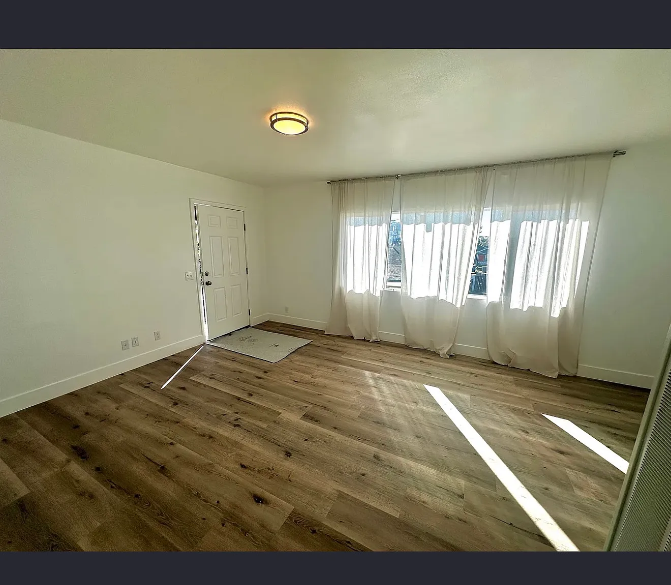 1 bed, 650 sqft, $2,000 — Photo 2