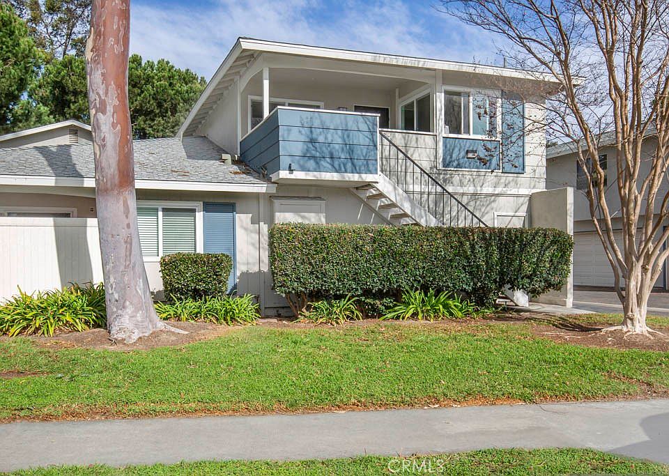 1st image of 2711 W Meadowwood