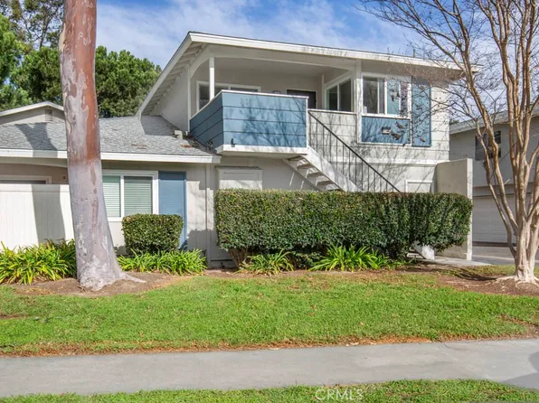 2711 W Meadowwood, Santa Ana, CA 92704