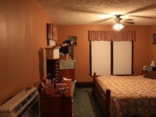 708 S Main St, Roaring Spring, PA 16673