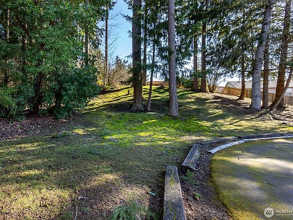 5th image of 12719 121st Avenue Ct E #14