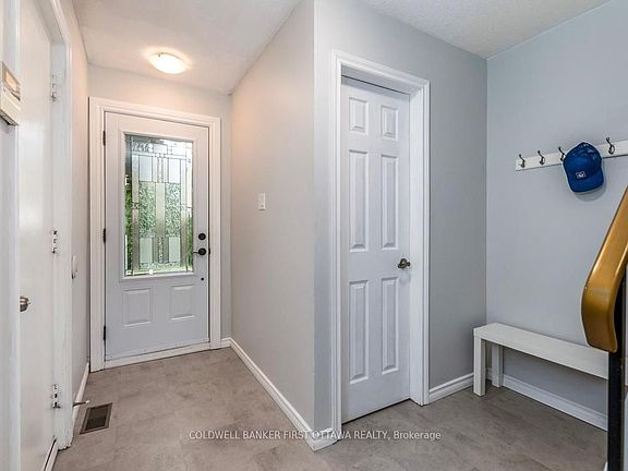 5th image of 75 Sundback Ln