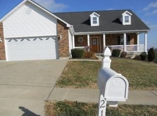 216 Briscoe Blvd, Elsberry, MO 63343