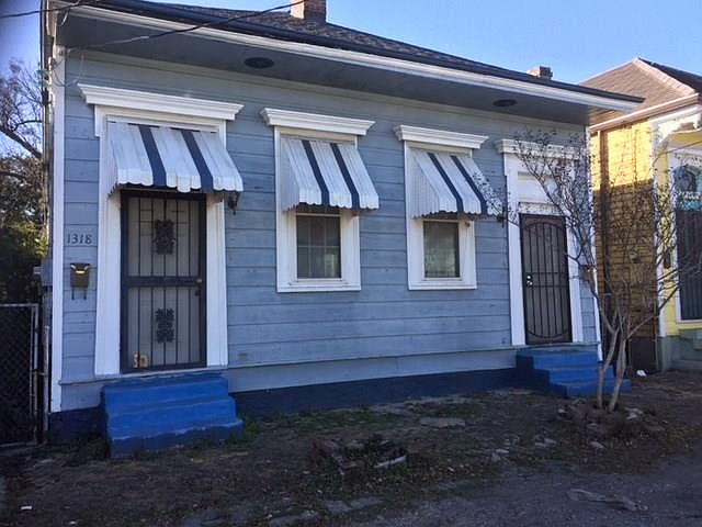 1st image of 1320 Marigny St
