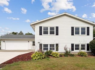 407 Wauconda Rd, Marshalltown, IA 50158