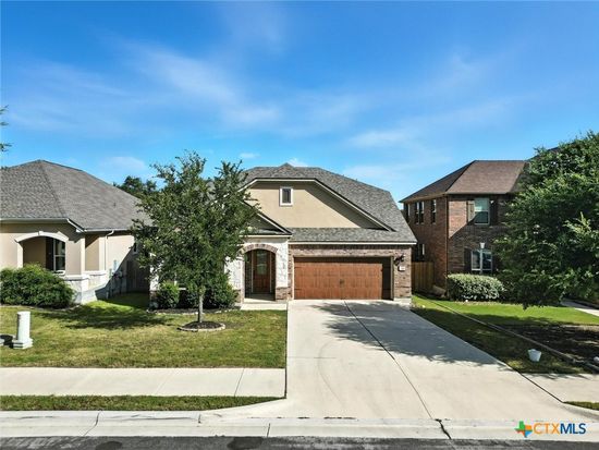 319 Hunters Hill Dr, San Marcos, TX 78666