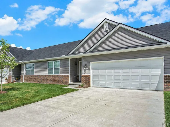 6731 Crossover Ln, Ypsilanti, MI 48197