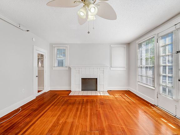 3rd image of 324 Grove St N #301
