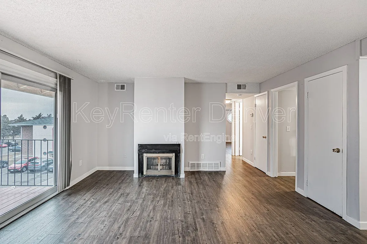 Building Photo - 12133 N Melody Dr #303