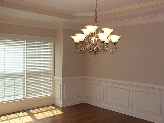 3rd image of 3900 Fairhill Point