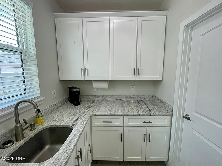 208 Hillsboro St — Photo 51
