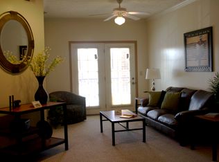 2053 Willowbrook Dr, West Lafayette, IN 47906
