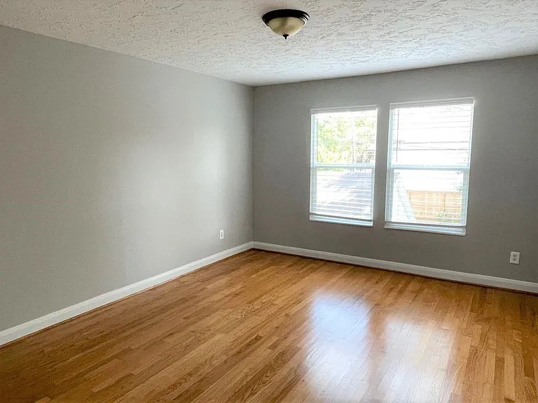 3605 Plumb St — Photo 20